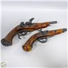 Image 1 : 2 DECORATIVE PISTOLS *NON FUNCTIONAL*