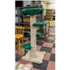 Image 1 : TREE THEMED CARPETED CAT CLIMBING TREE SCRATCHER