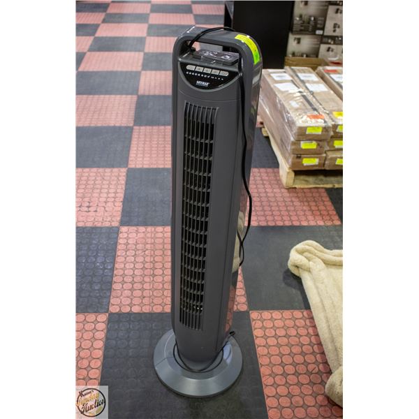 SEVILLE CLASSICS FLOOR FAN WITH REMOTE