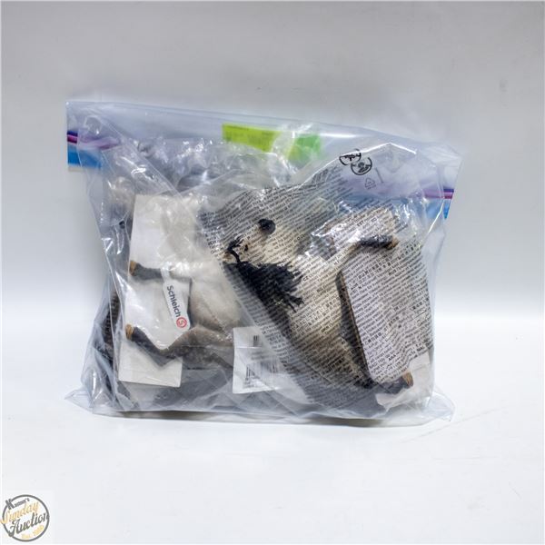 PACK OF 4 BRAND NEW SCHLEICH HORSE FIGURINE