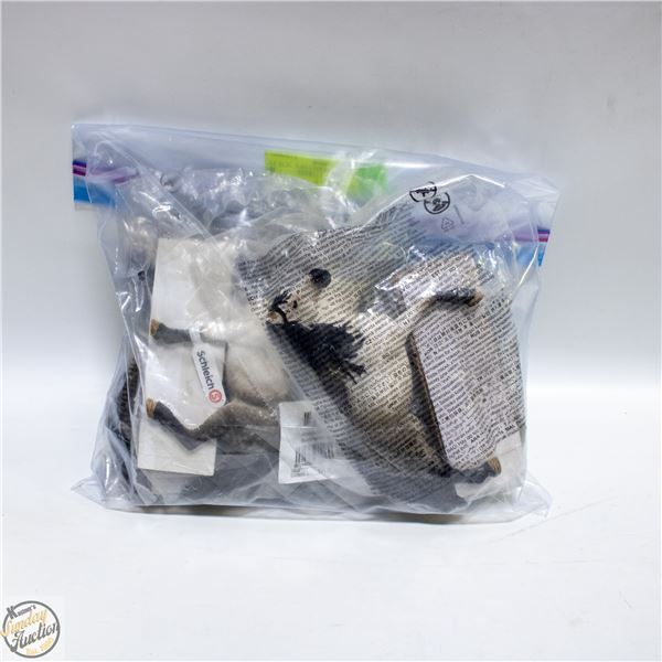 PACK OF 4 BRAND NEW SCHLEICH HORSE FIGURINE