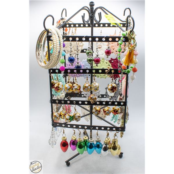 JEWERLY EARRING STAND WITH VARIOUS HANDMADE