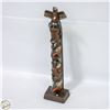 Image 1 : VINTAGE HAIDA TOTEM POLE FIGURINE