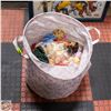 Image 1 : LARGE HAMPER WITH BARBIE CLOTHES AND