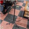 Image 1 : TRIPLE GUITAR STAND