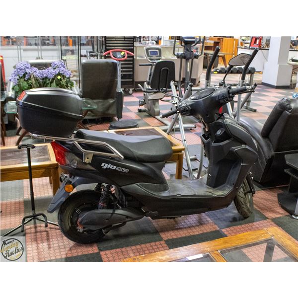 GIO PHOENIX ELECTRIC MOPED STYLE SCOOTER *NO KEYS*