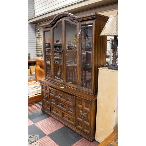 1970S HUTCH W/GLASS CHINA CABINET SOLID WOOD