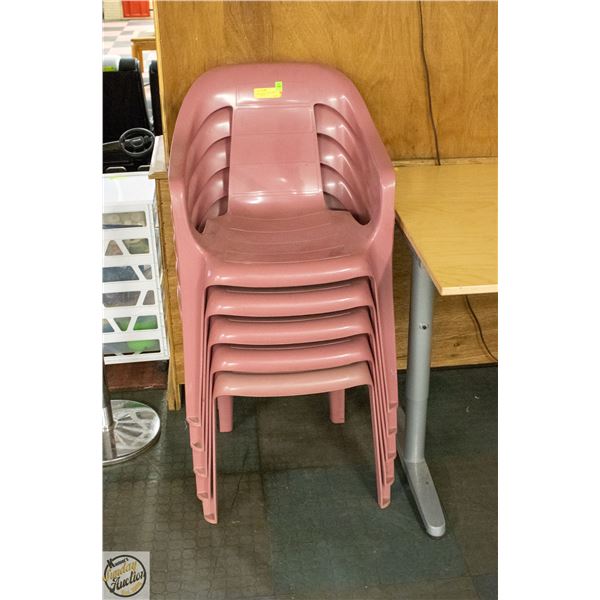 UNCLAIMED DECK CHAIR PLASTIC SET OF 5