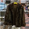 Image 1 : WOMENS FUR COAT APPROX SIZE MEDIUM