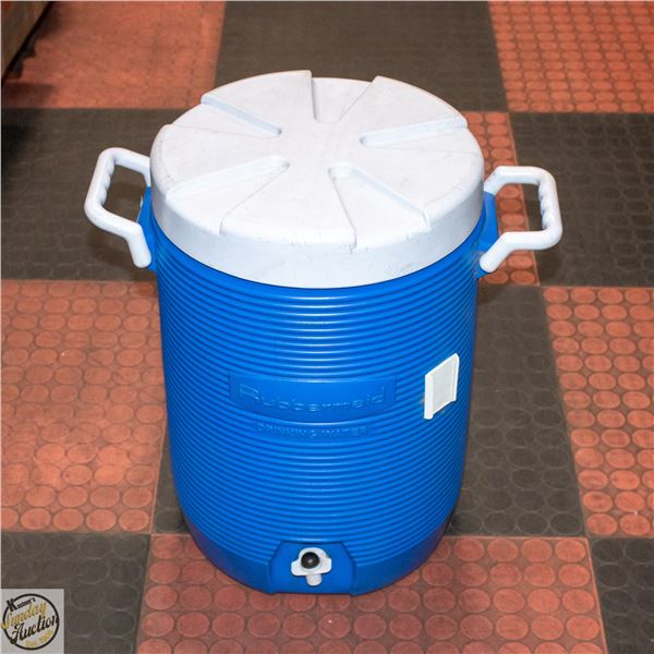 RUBBERMAID DRINKING WATER DISPENSER
