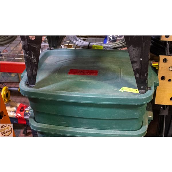 TOTE OF TIE DOWN CORDS