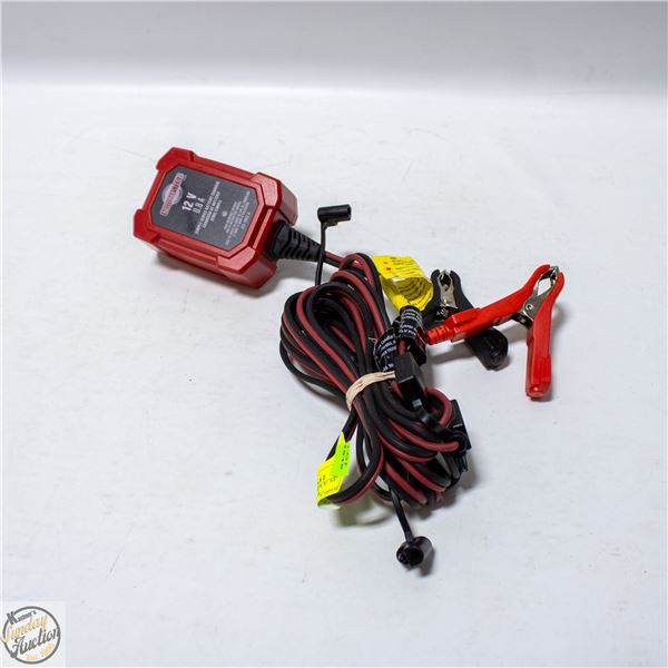 MOTOMASTER SIMPLE SERIES 12V BATTERY CHARGER