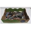 Image 1 : LARGE FLAT OF MISC TOOLS ETC