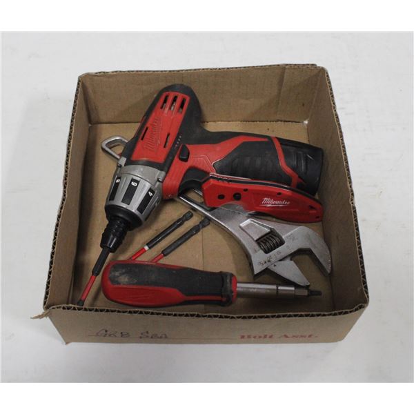 FLAT OF MILWAUKEE POWER TOOLS - HAND TOOLS