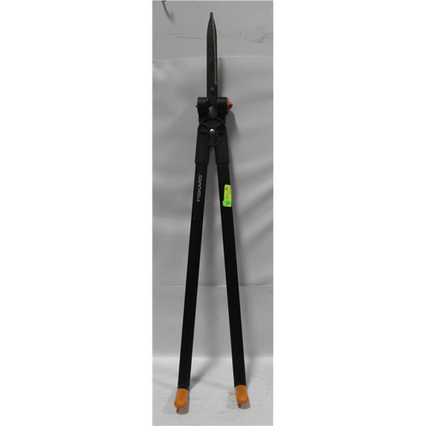 FISKARS CLIPPERS 45" LONG