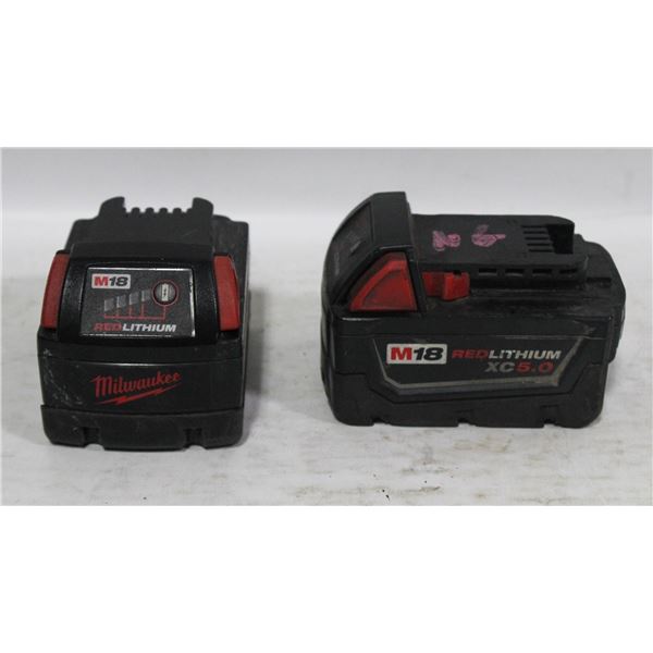 2 MILWAUKEE 18 V BATTERIES