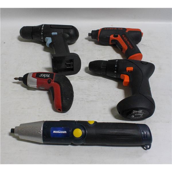 FLAT OF MISC POWER TOOLS NO CORDS SOME NO BATTERY