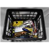 Image 1 : CRATE OF UTILITY KNIVES, BLADES AND OTHER TOOLS
