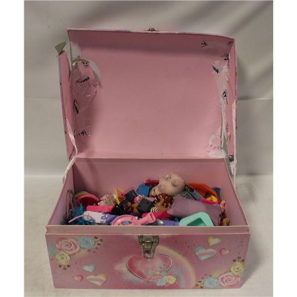 ASSORTMENT OF BARBIE ACCESORIES