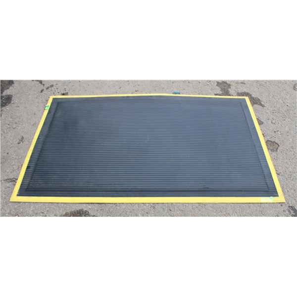 3 FT X 5 FT ANTI-FATIGUE MAT W SAFTEY YELLOW EDGE