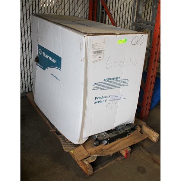HARMAR 6000 HD WHEELCHAIR LIFT IN BOX