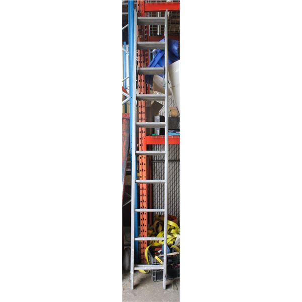10FT ALUMINUM EXTENSION LADDER