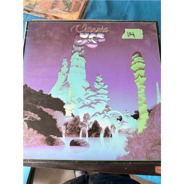 YES CLASSIC YES VINYL RECORD