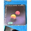 Image 1 : VENUS AND MARS VINYL RECORD