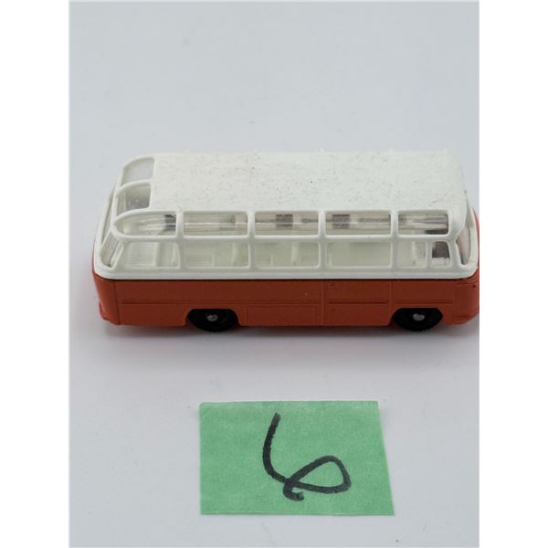 LESNEY/MATCHBOX NO. 68 MERCEDES COACH – 1960s