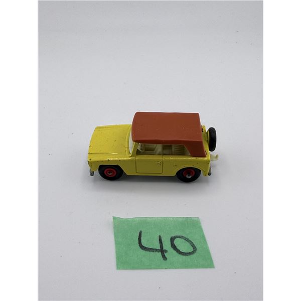 LESNEY/MATCHBOX NO. 18 FIELD CAR