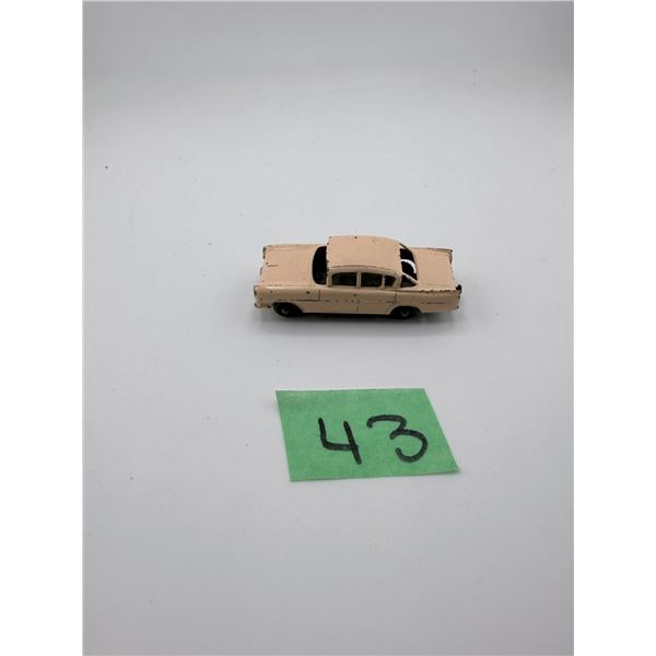 LESNEY/MATCHBOX NO. 22 VAUXHALL CRESTA