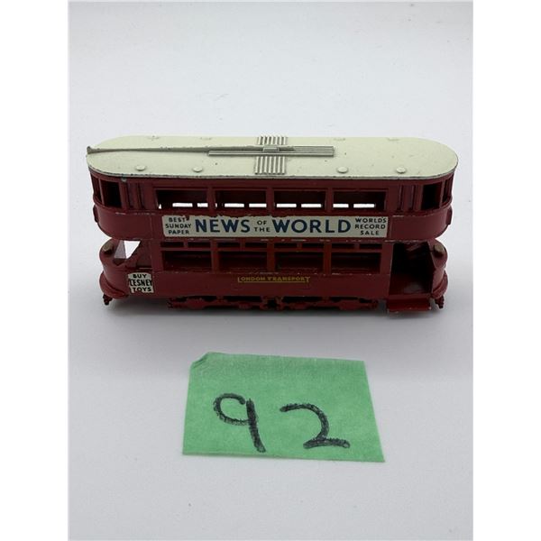 LESNEY/MATCHBOX NO. 3 LONDON TRAM – RED & CREAM – NEWS OF THE WORLD
