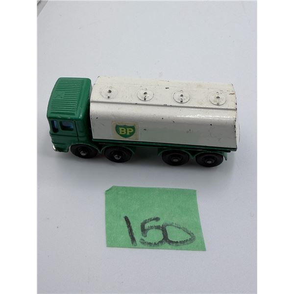 LESNEY/MATCHBOX NO. 32 LEYLAND PETROL TANKER