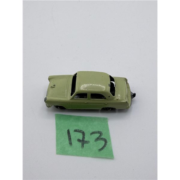 LESNEY/MATCHBOX NO. 30 FORD PREFECT