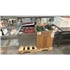 Image 1 : PALLET OF CHRISTMAS DECORATIONS INCLUDING CHRISTMAS TREE