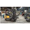 Image 1 : TCM FCG25D7 YELLOW PROPANE FORKLIFT WITH SOLID TIRES, 4 STAGE MAST, 6535 HOURS *HOURS NOT VERIFIED*