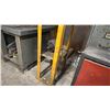 Image 4 : INDUSTRIAL PUNCH PRESS MACHINE ON STAND