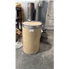 Image 1 : LARGE BARREL OF FLOOR-DRY