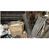 Image 3 : LARGE PILE OF ASSORTED SCRAP METAL & MISC ITEMS