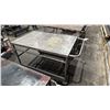 Image 2 : METAL MOBILE SHOP CART