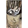 Image 4 : MOBILE MATERIAL CART WITH ASSORTED METAL STOCK MATERIAL & BARREL OF SCRAP PIECES