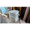 Image 1 : MATERIAL STAND & REX B10CM 3 PHASE TRANSFORMER