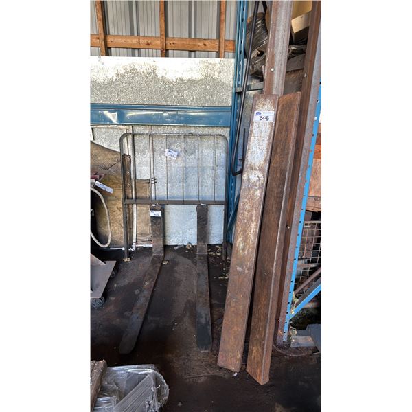 FORKLIFT HEADACHE RACK, PAIR OF FORKS & PAIR OF FORK EXTENSIONS