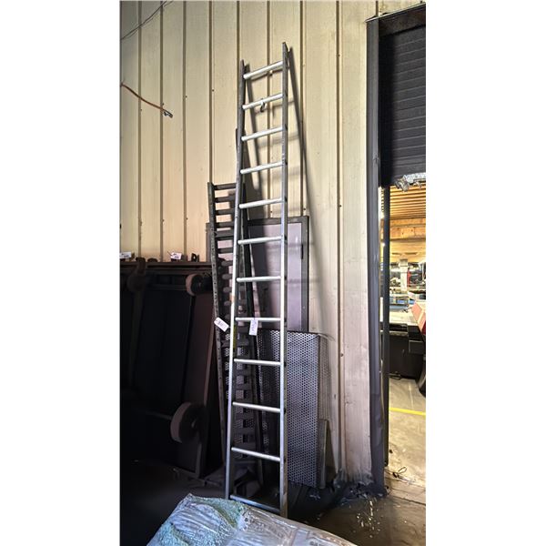 MATERIAL CONVEYOR TOP APPROX 8', 1/2 OF AN EXTENSION LADDER - 12'L & METAL MESH PIECE
