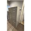 Image 2 : GROUP OF 7 ASSORTED FILING CABINETS
