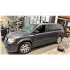 Image 1 : 2015 DODGE GRAND CARAVAN SXT, 4DR MINIVAN, GREY, VIN 2C4RDGBG5FR702098,