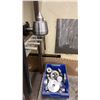 Image 3 : 4-TIER METAL SHELVING UNIT WITH ASSORTED METAL LATHE ATTACHMENTS CONTENTS