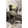 Image 1 : DUAL BENCH GRINDER ON 40IN STAND