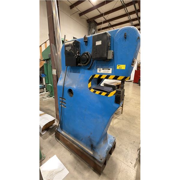 ERCO SHEET METAL SHRINKER 476 S/N: 43 APPROX 4FT X 2FT X 82IN