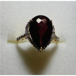 Garnet & Diamond Ring 6ct Garnet w/ .15ctw Dia